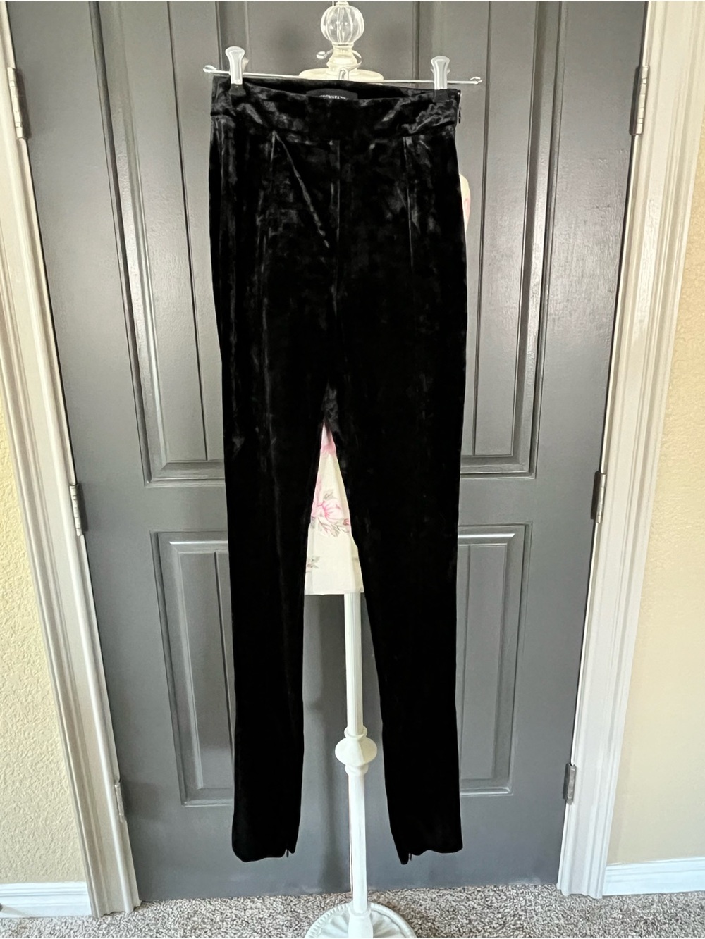 ♥️NWOT BCBGMaxAzria Women's Black Velvet Leggings